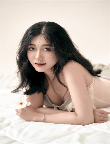 《花艇小英雄》历史背景关联：时代特征与历史意义权威分析，必看