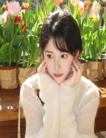 影院同步：《龙虎人生王志文版》拍摄技巧分析：镜头语言与画面构图探讨